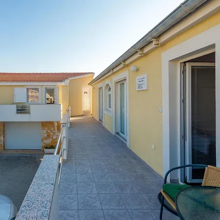 Gorgeous In With Wifi *