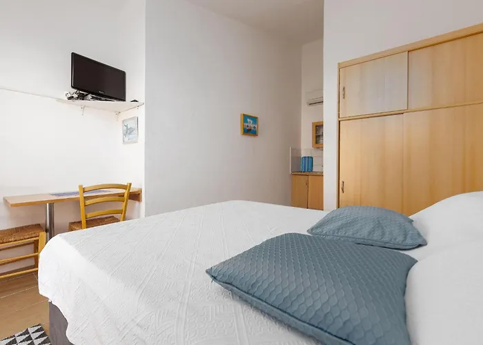 Gorgeous In With Wifi *